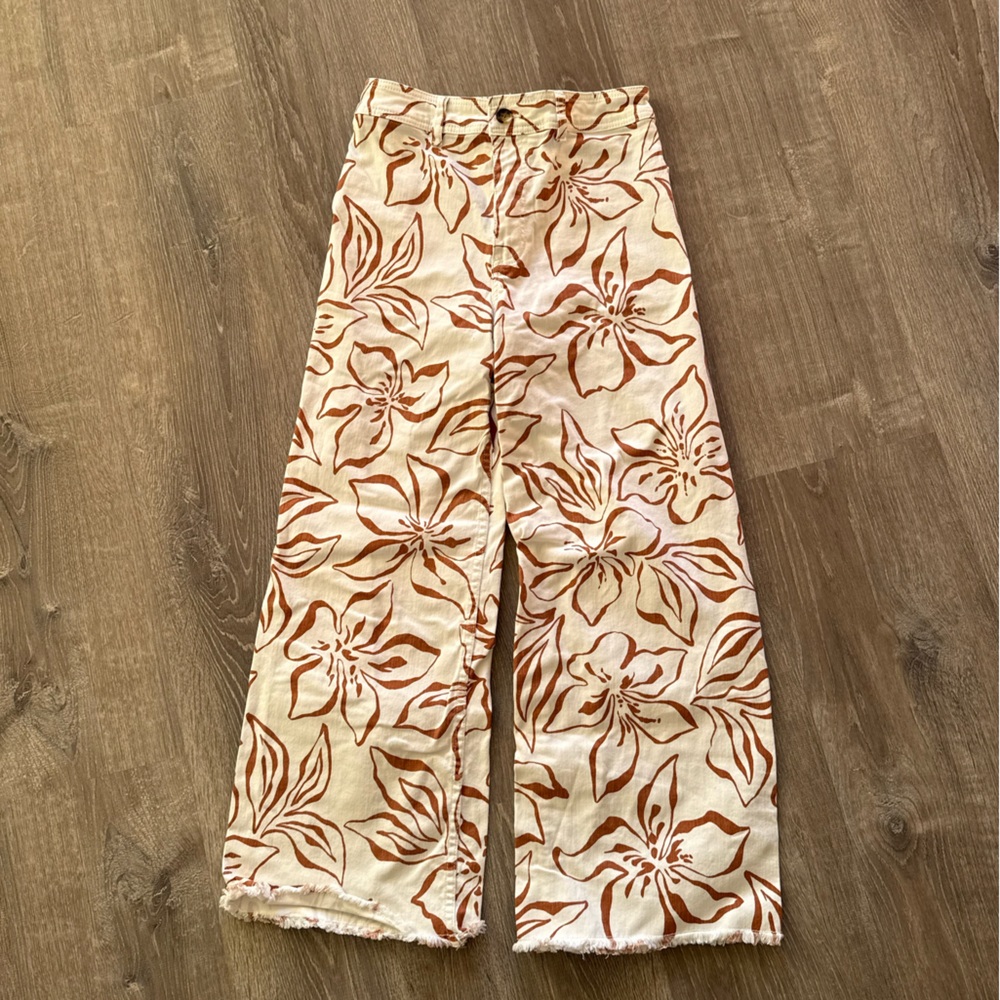 Billabong Cream and Brown Patterned Pants